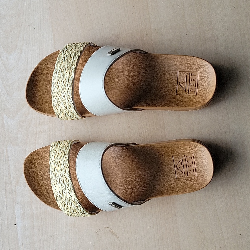 Reef 2 strap sandals